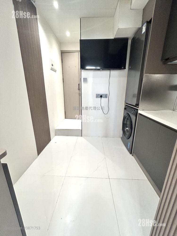 Pei Ho Street Rental 1 Bedroom , 1 Bathroom 130 ft²