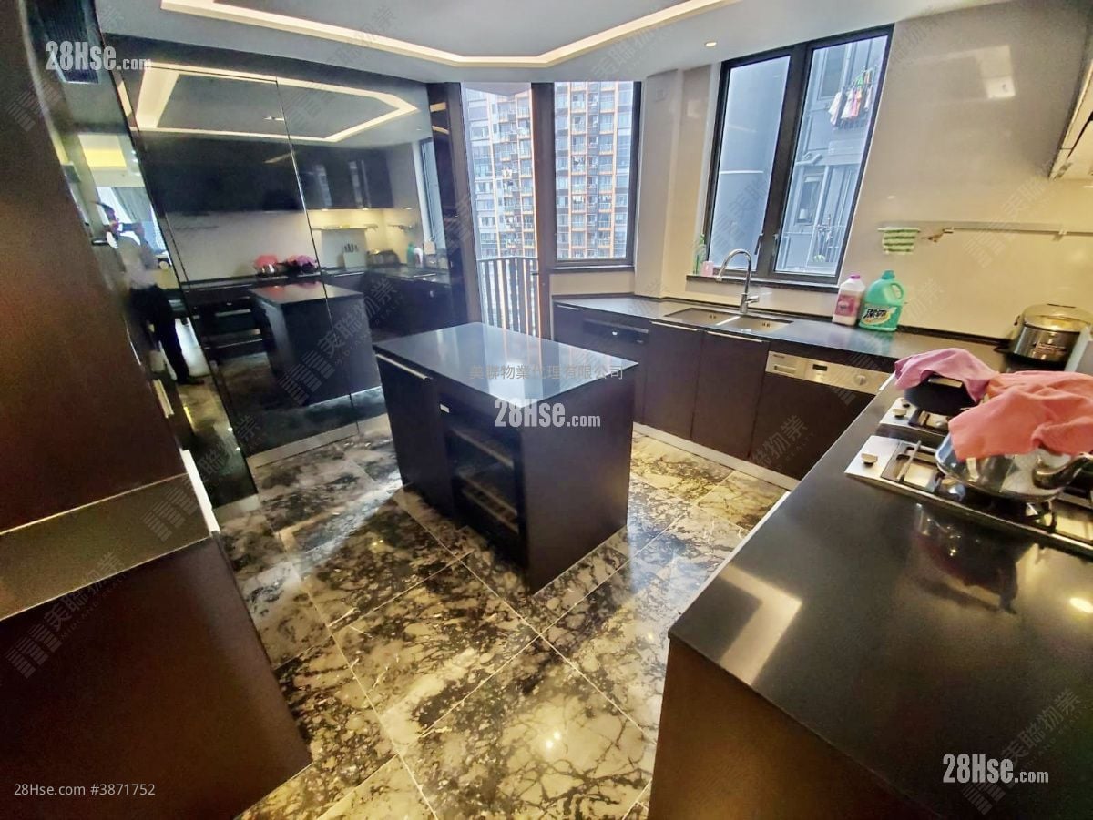 Double Cove Sell 4 Bedrooms , 3 Bathrooms 1,632 ft²