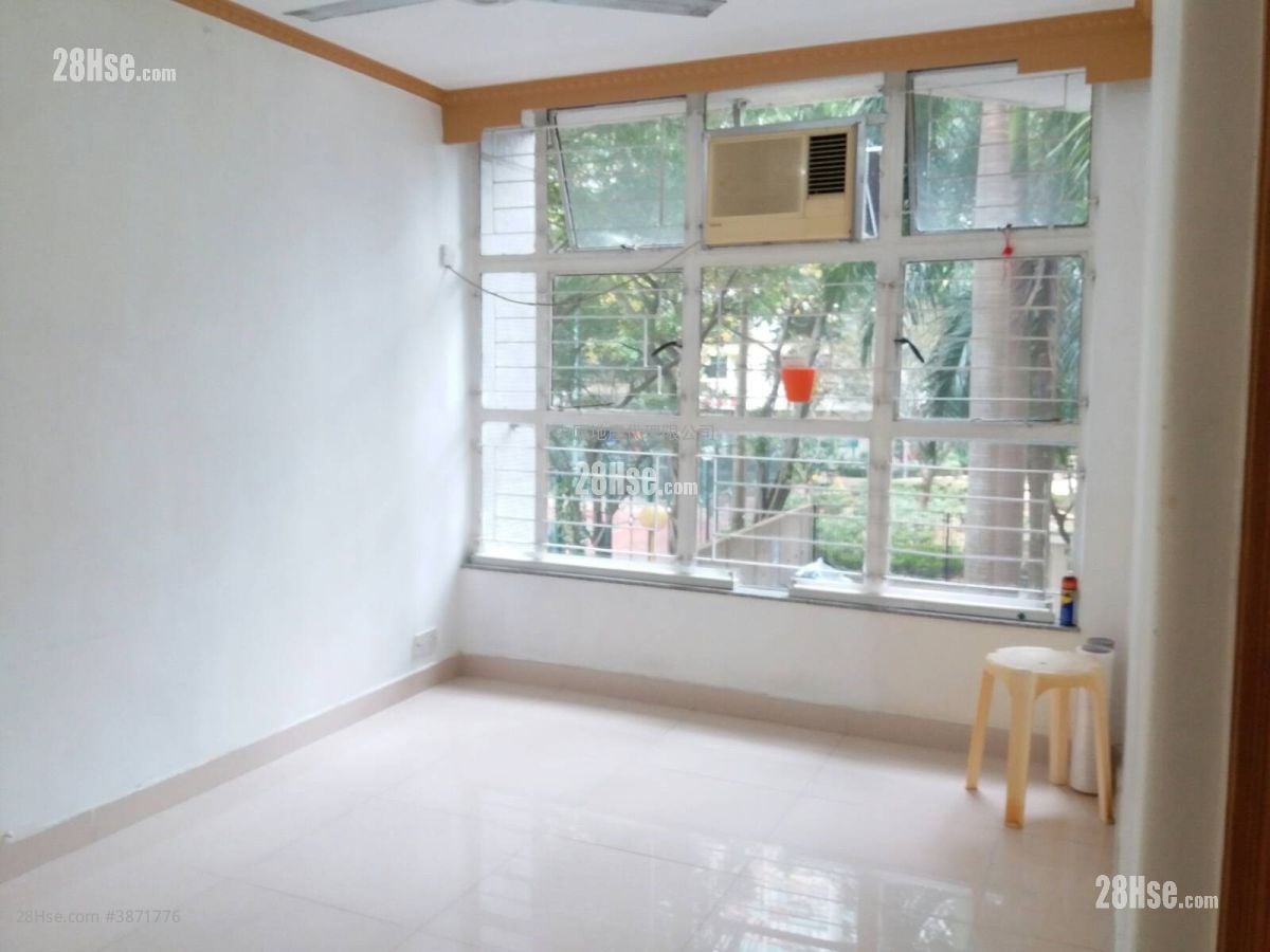 Tin Yau Court Sell 2 Bedrooms 438 ft²