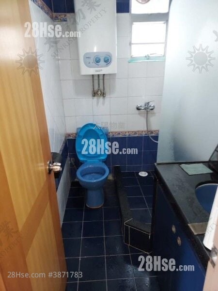 Tak Man Building Sell 2 Bedrooms 314 ft²