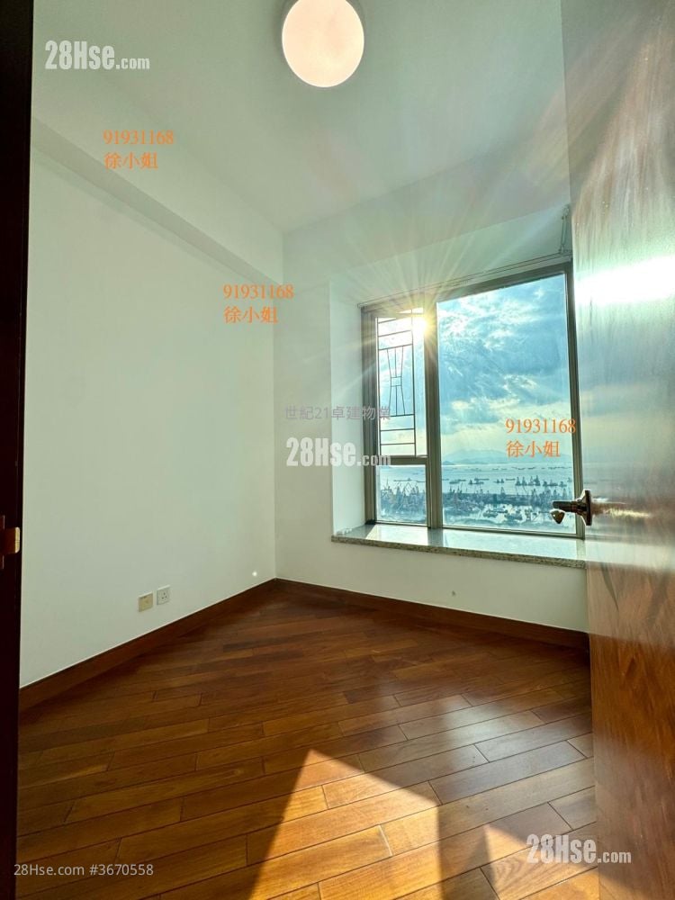 The Coronation Rental 4 Bedrooms , 2 Bathrooms 1,139 ft²