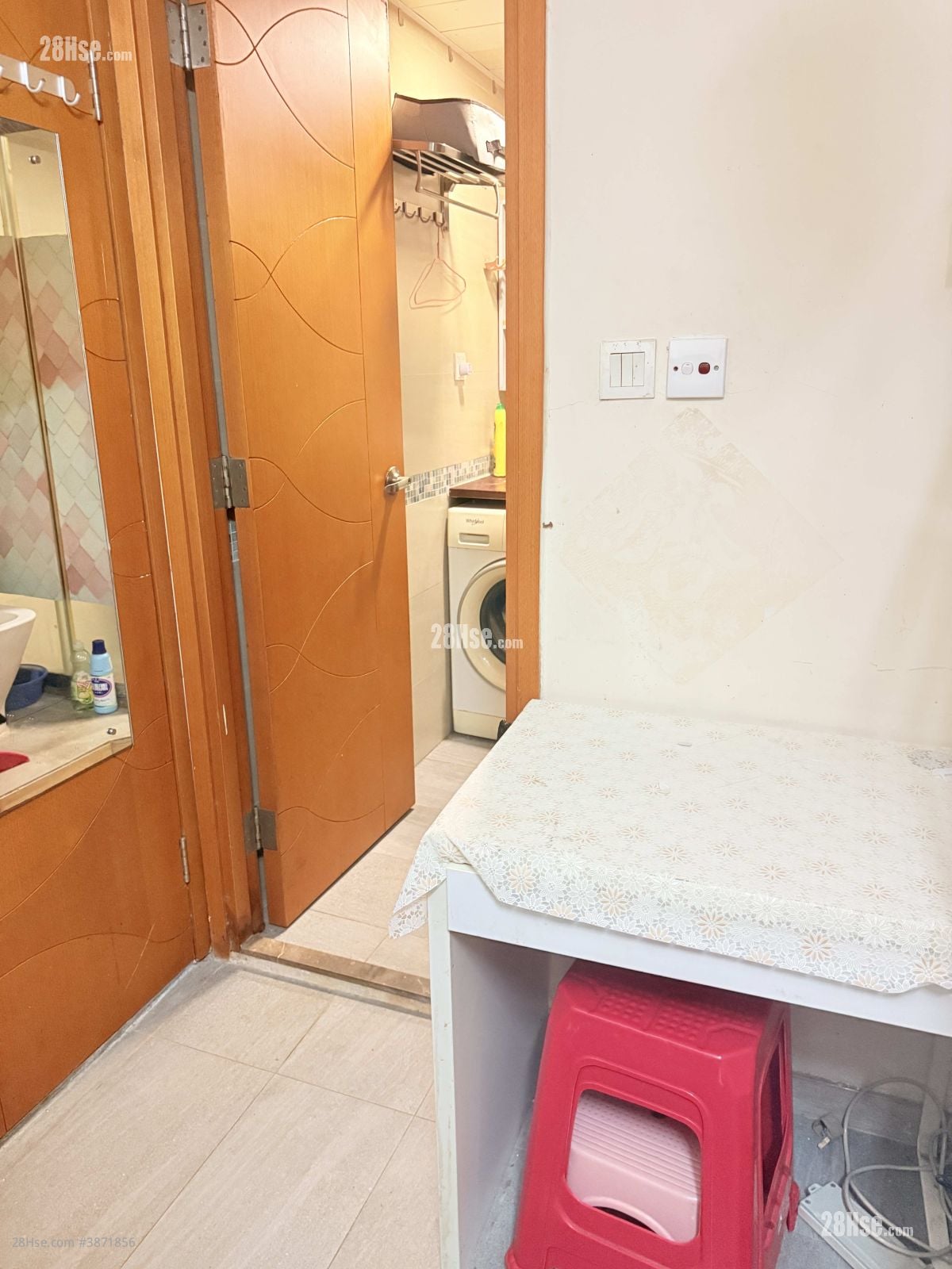 Hing Bank Building Rental 1 Bedroom , 1 Bathroom 120 ft²