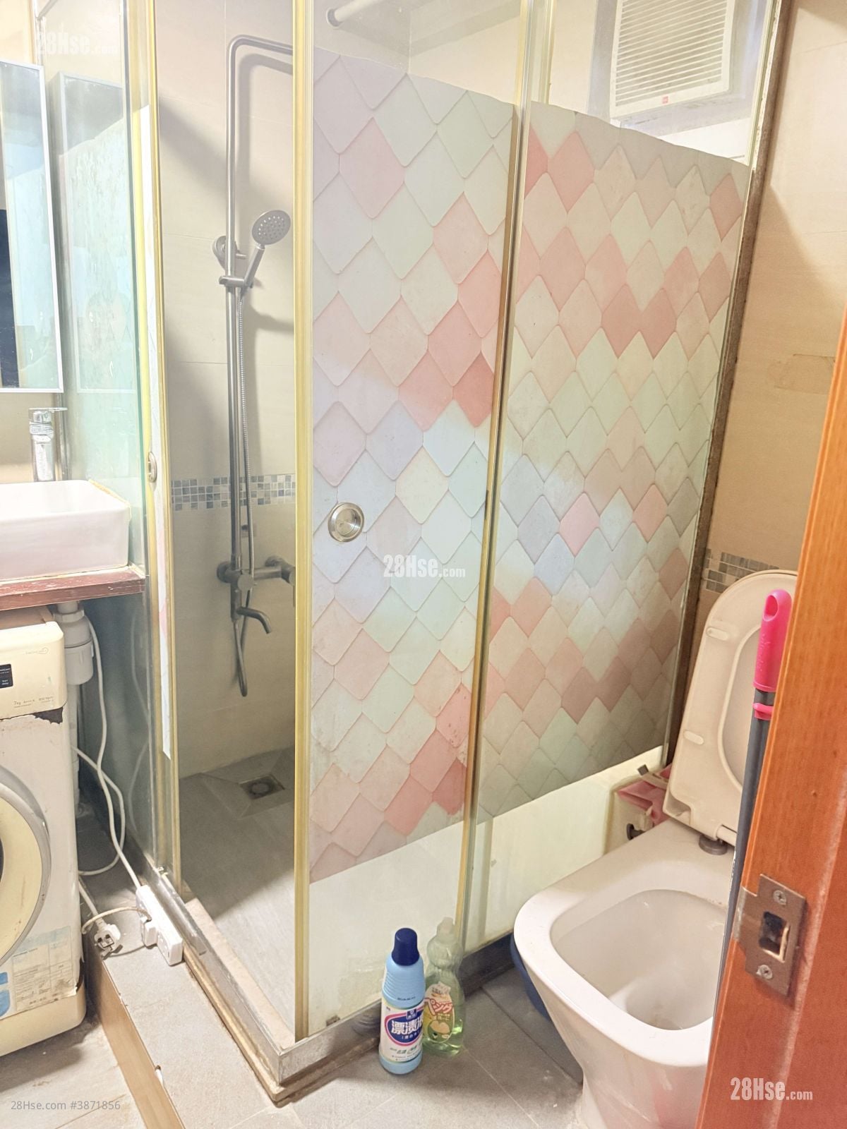 Hing Bank Building Rental 1 Bedroom , 1 Bathroom 120 ft²
