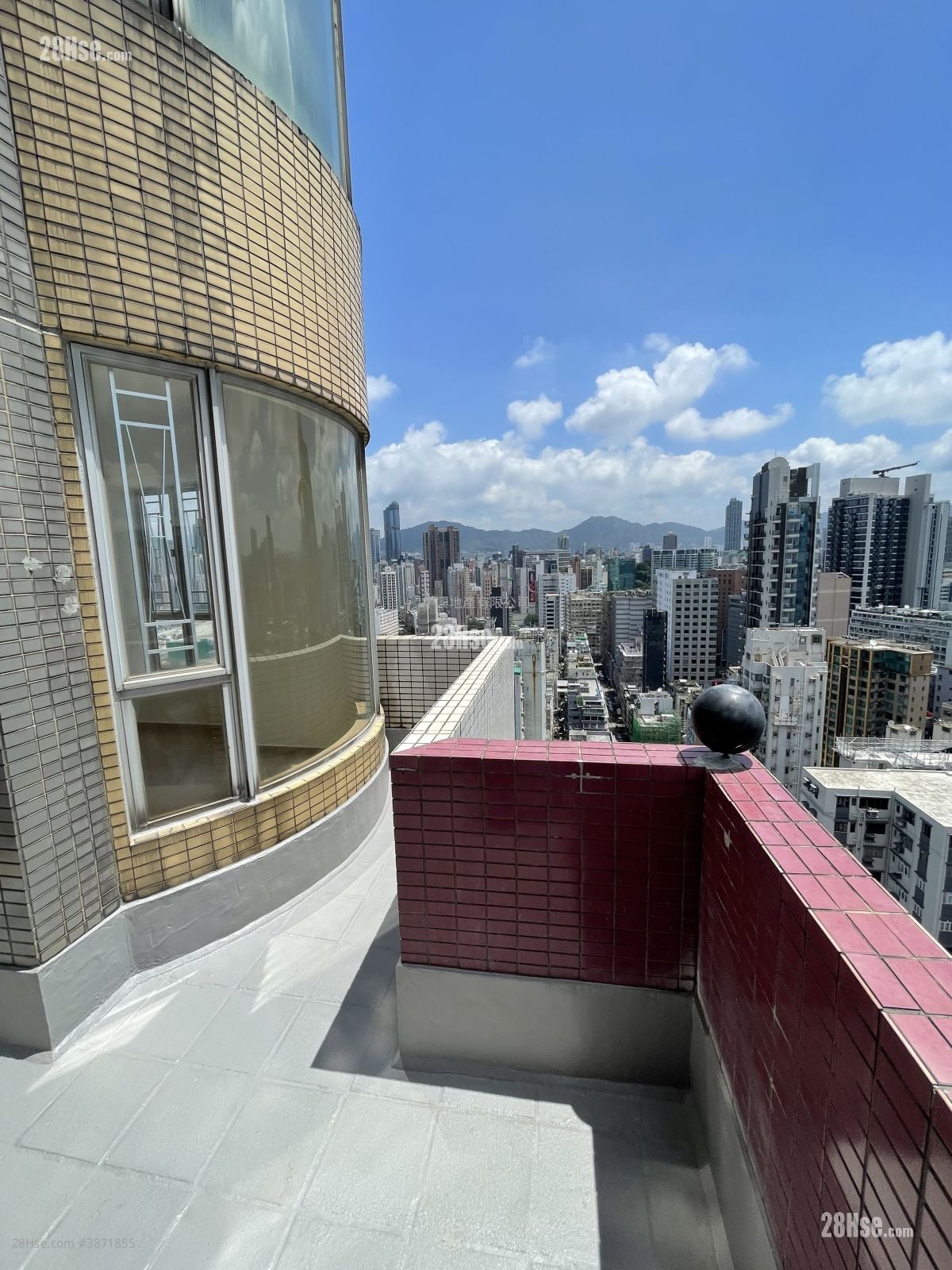 Liberty Mansion Rental 3 Bedrooms , 2 Bathrooms 690 ft²