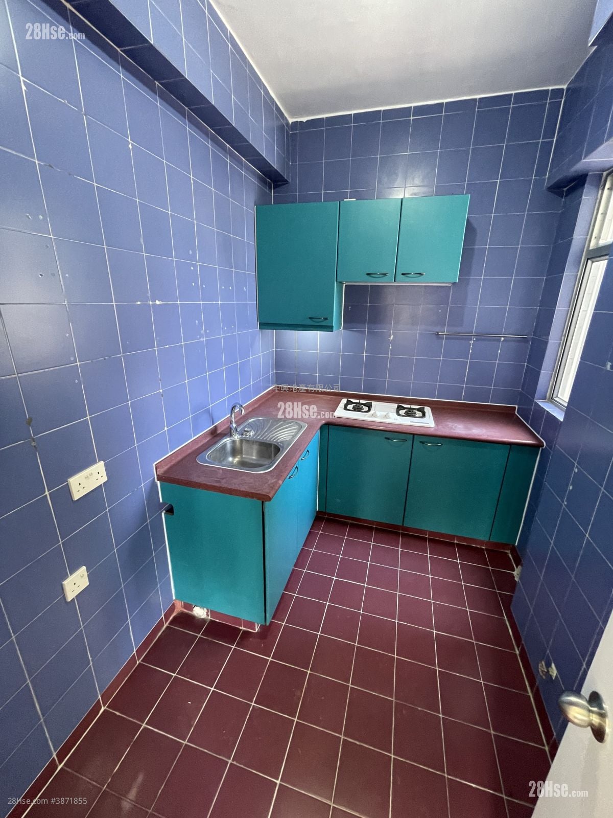 Liberty Mansion Rental 3 Bedrooms , 2 Bathrooms 690 ft²
