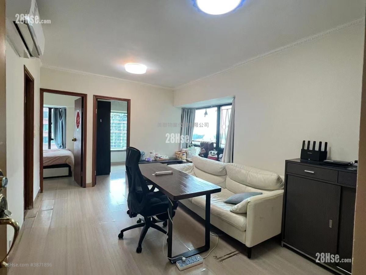 Metro City Rental 2 Bedrooms , 1 Bathroom 406 ft²