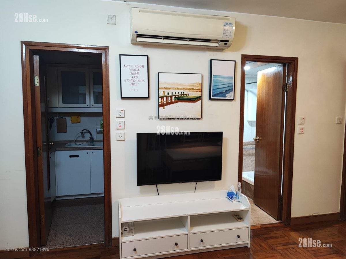 Metro City Rental 2 Bedrooms , 1 Bathroom 406 ft²