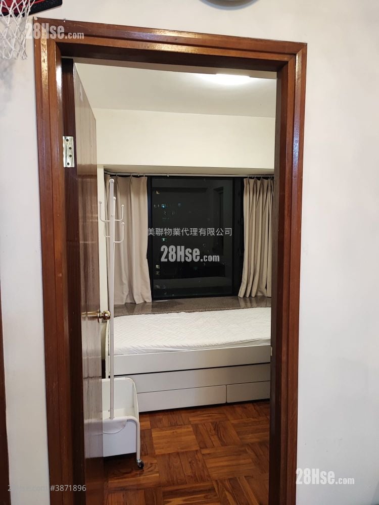 Metro City Rental 2 Bedrooms , 1 Bathroom 406 ft²