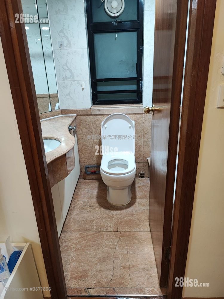 Metro City Rental 2 Bedrooms , 1 Bathroom 406 ft²