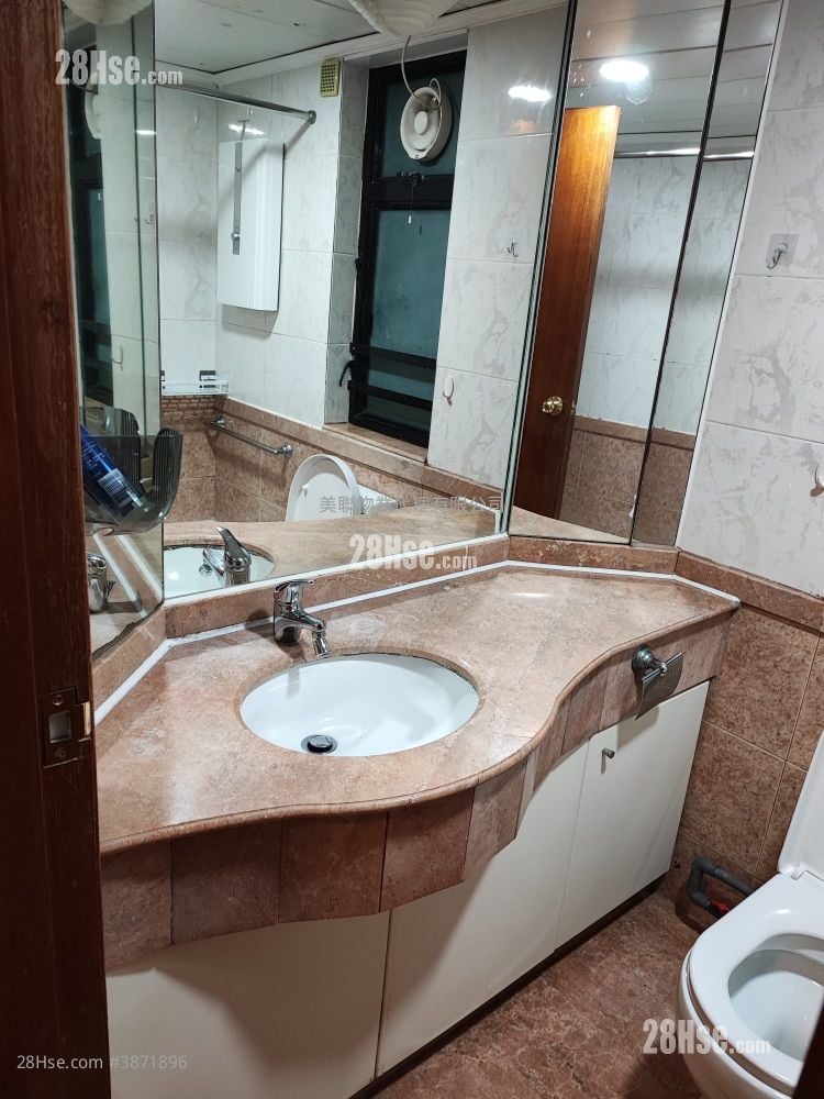 Metro City Rental 2 Bedrooms , 1 Bathroom 406 ft²