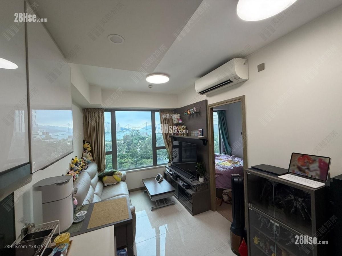 Aurora Sell 280 ft²