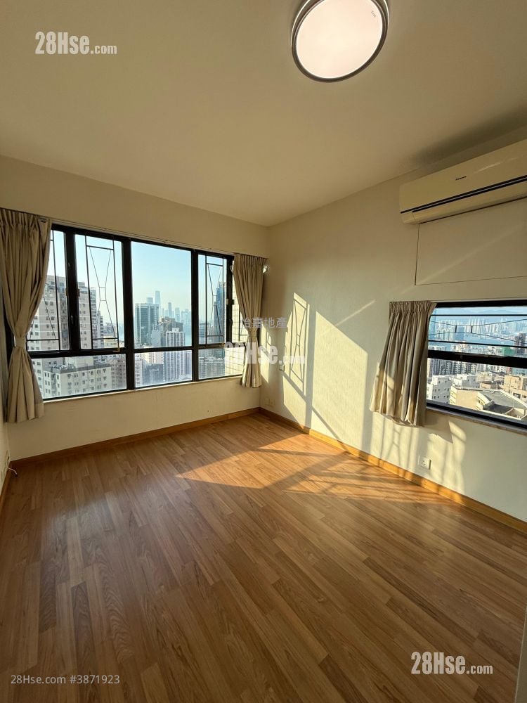 Seaview Garden Rental 3 Bedrooms , 2 Bathrooms 920 ft²