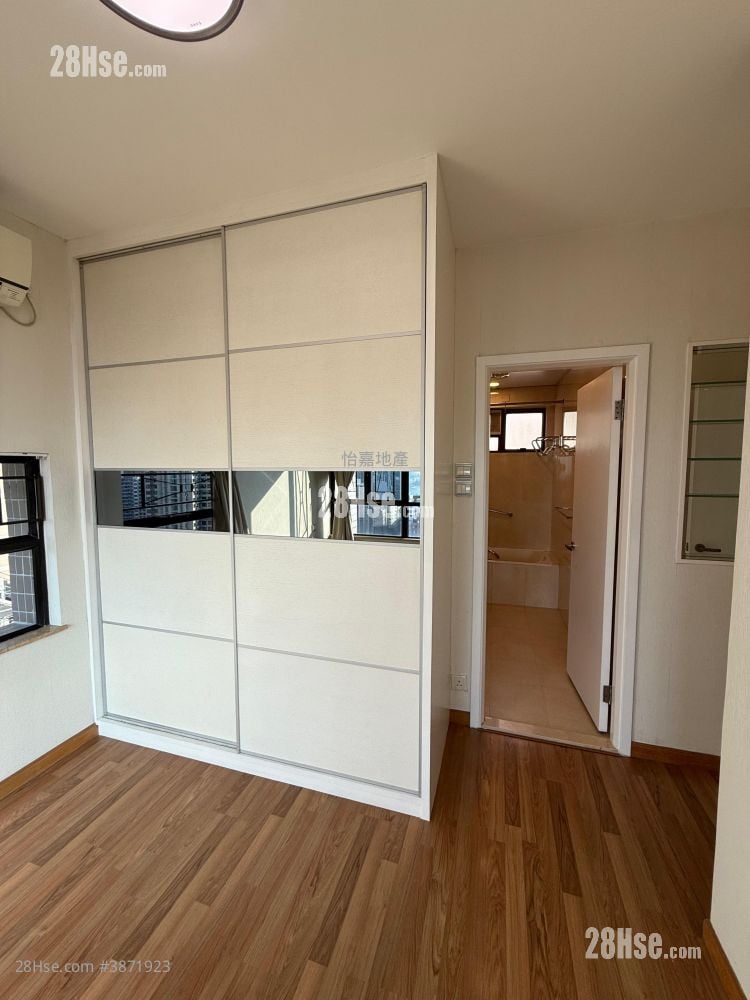 Seaview Garden Rental 3 Bedrooms , 2 Bathrooms 920 ft²
