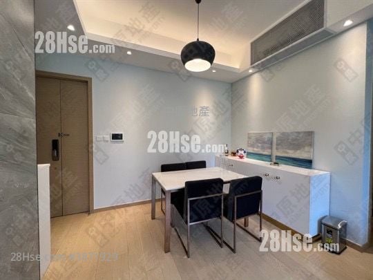 Mantin Heights Rental 932 ft²