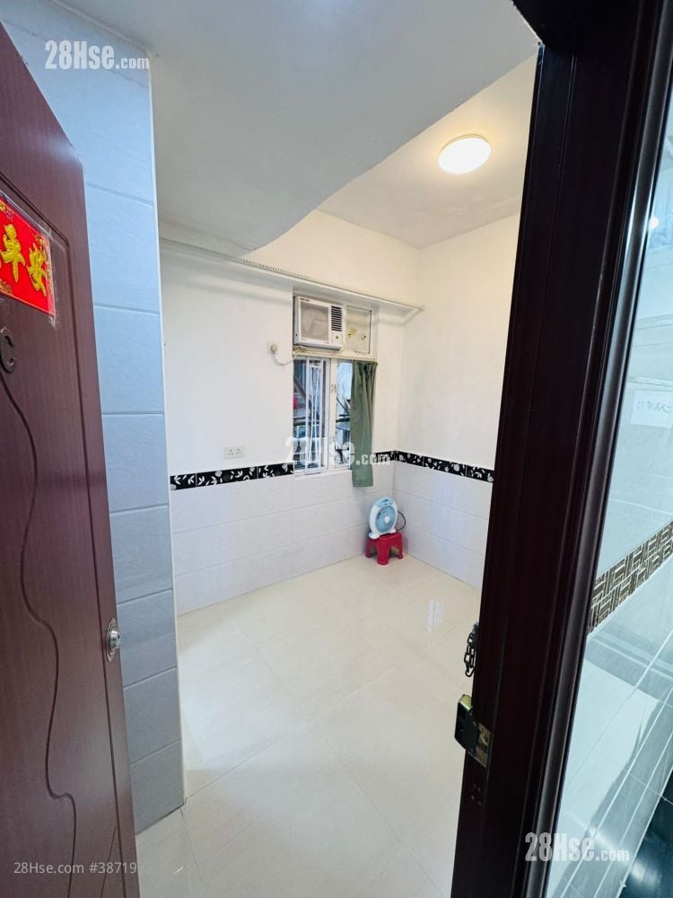 Un Chau Street No. 128 Rental 1 Bedroom , 1 Bathroom 110 ft²