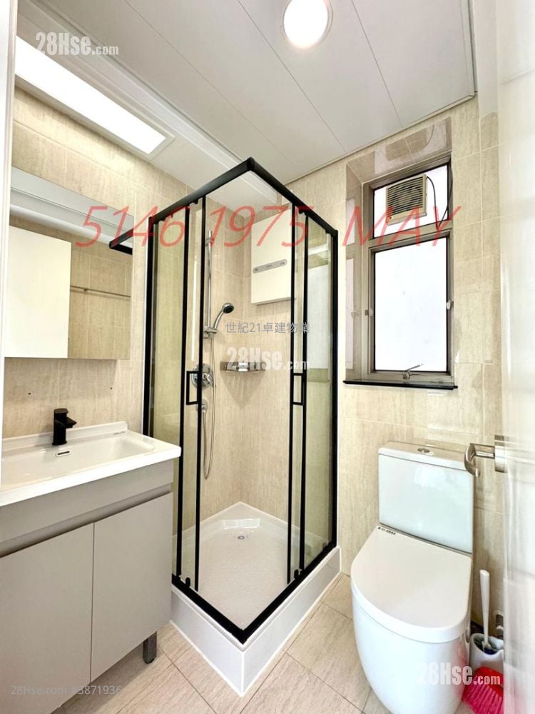 Sorrento Sell 2 Bedrooms , 2 Bathrooms 633 ft²