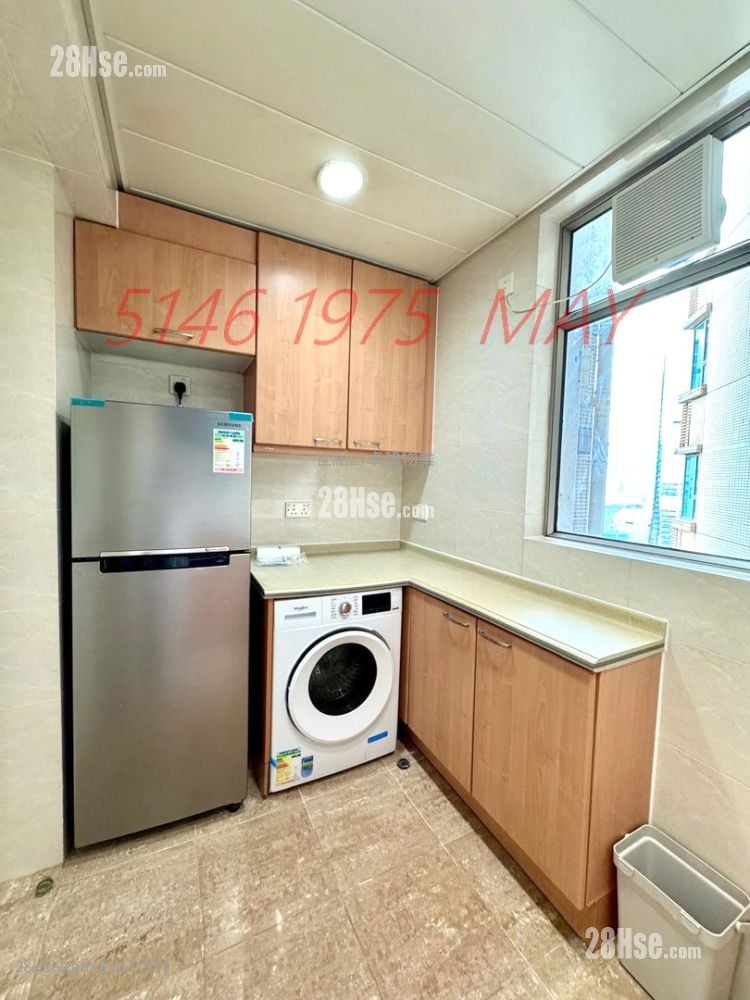 Sorrento Sell 2 Bedrooms , 2 Bathrooms 633 ft²