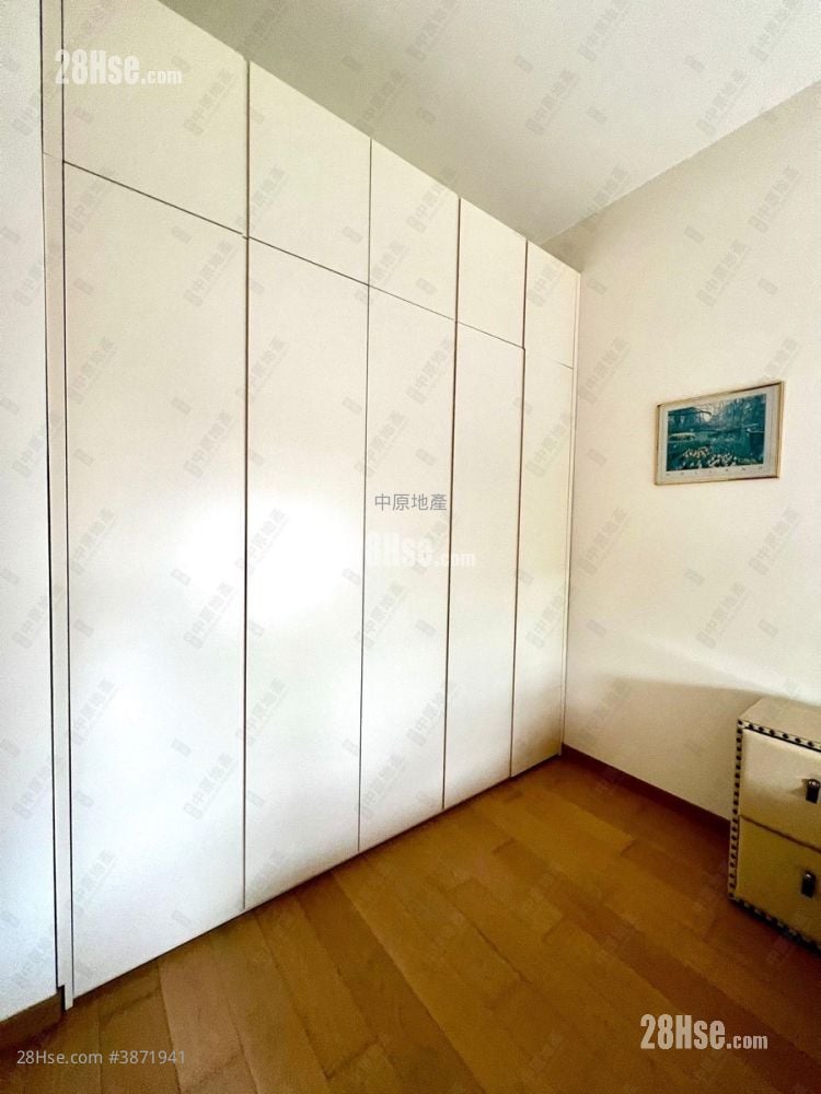 Mantin Heights Rental 907 ft²