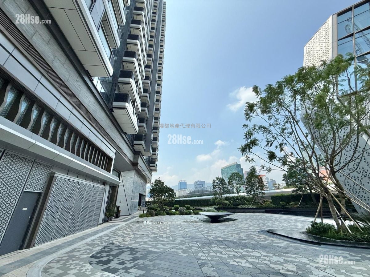 Twin Victoria Rental Studio , 1 Bathroom 250 ft²