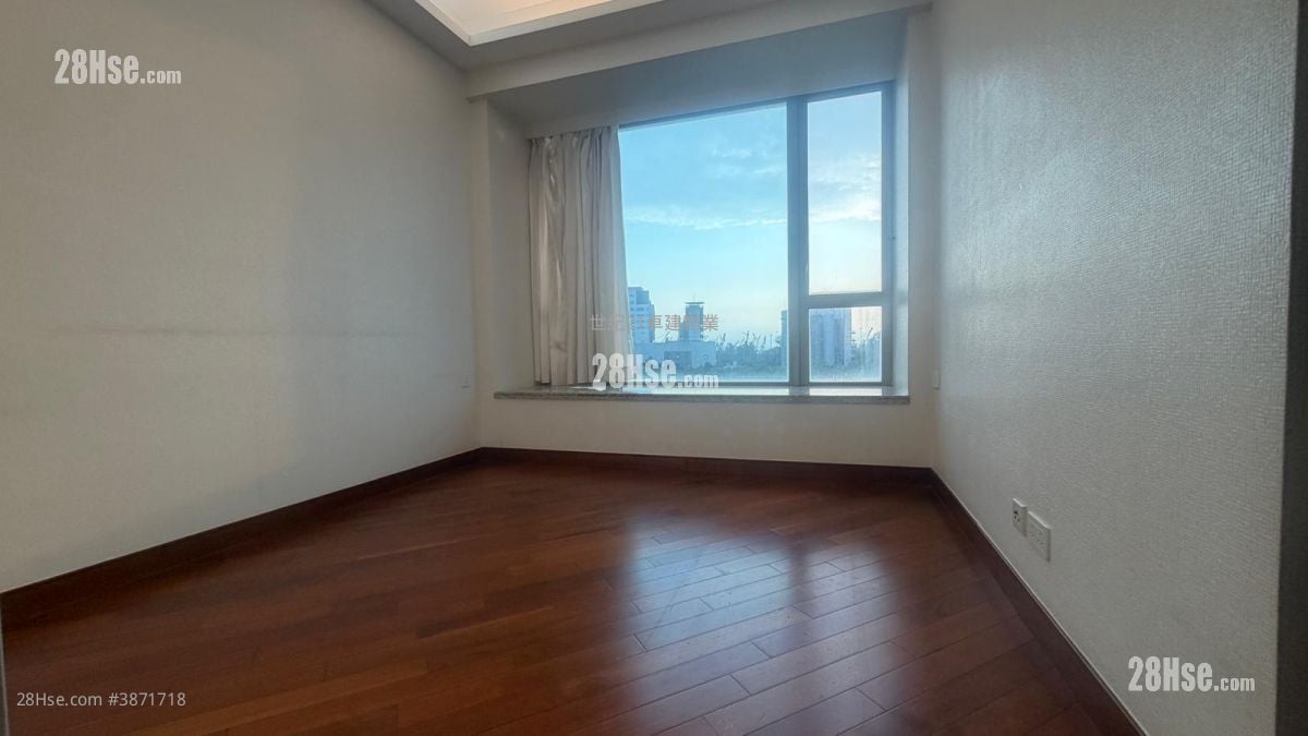 The Coronation Sell 3 Bedrooms , 2 Bathrooms 956 ft²