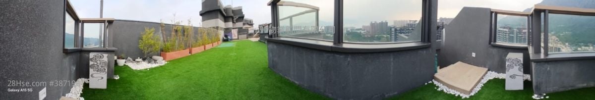 Oma Oma Sell 1,287 ft²