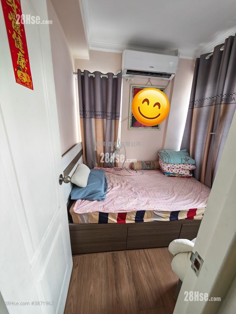 Fook Tin Building Rental 2 Bedrooms , 1 Bathroom 254 ft²