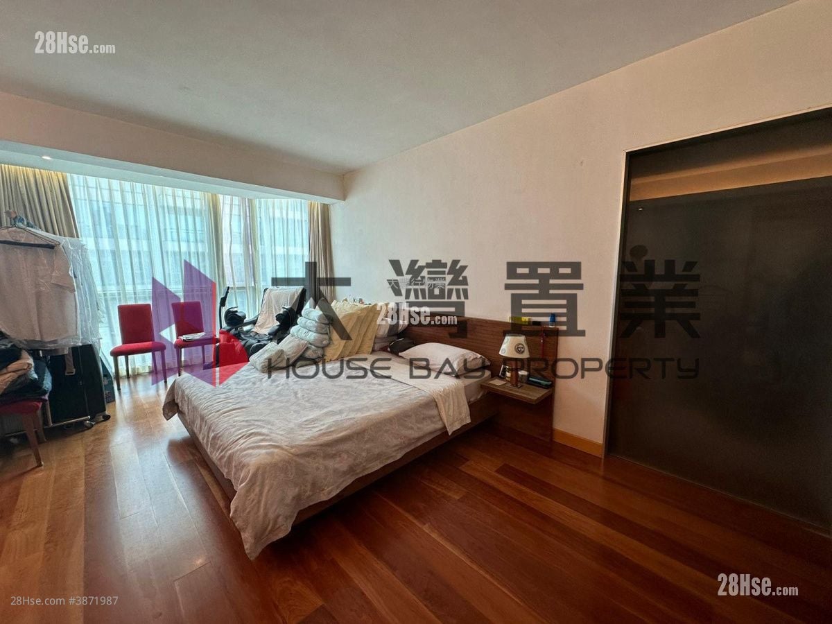 Kadoorie Hill Garden Sell 4 Bedrooms 1,546 ft²