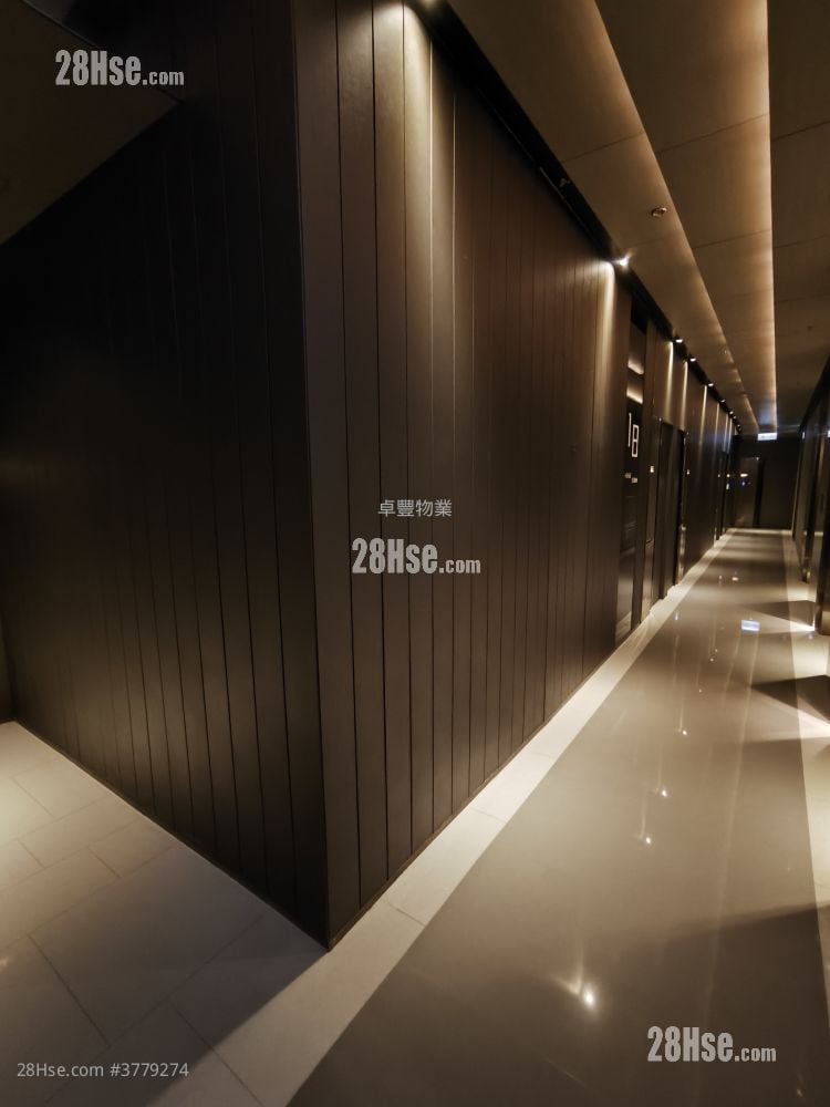 W668 Rental 2 Bedrooms , 2 Toilets 1,000 ft²