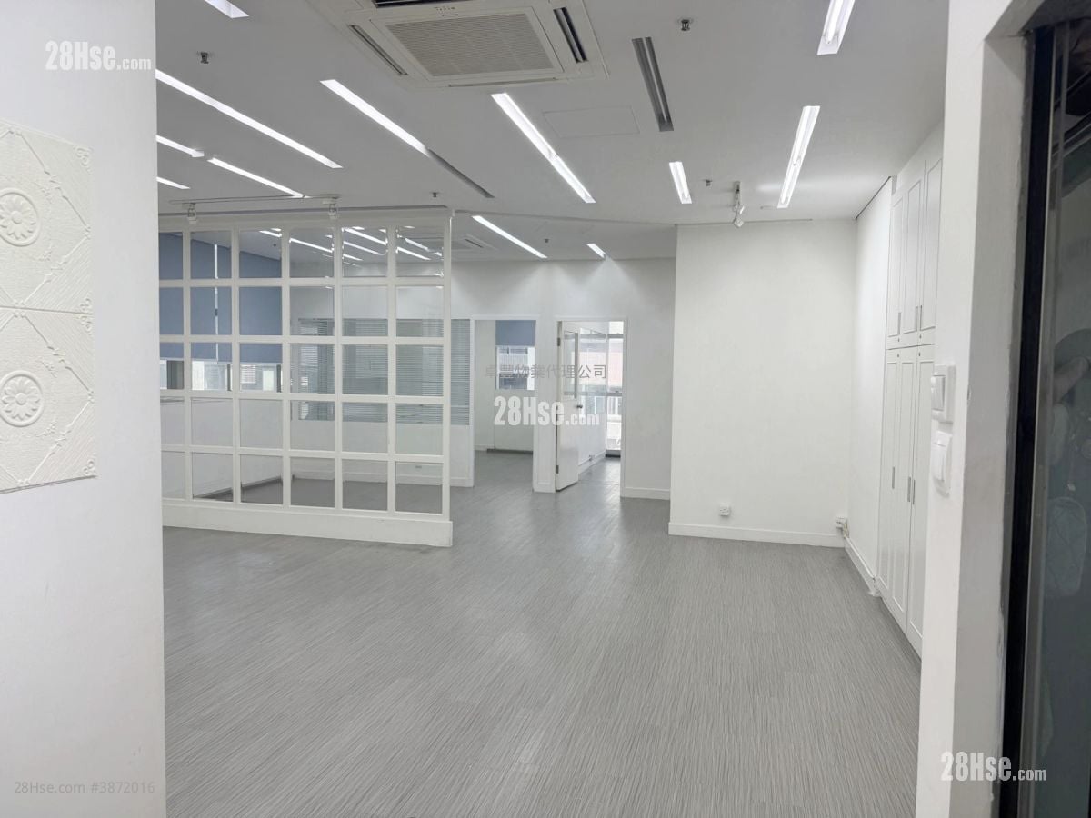 Charm Centre Rental 2 Bedrooms 1,150 ft²