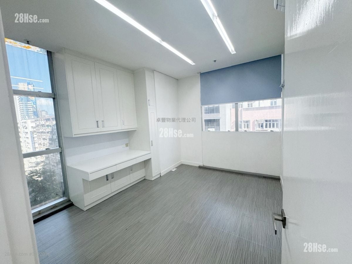 Charm Centre Rental 2 Bedrooms 1,150 ft²