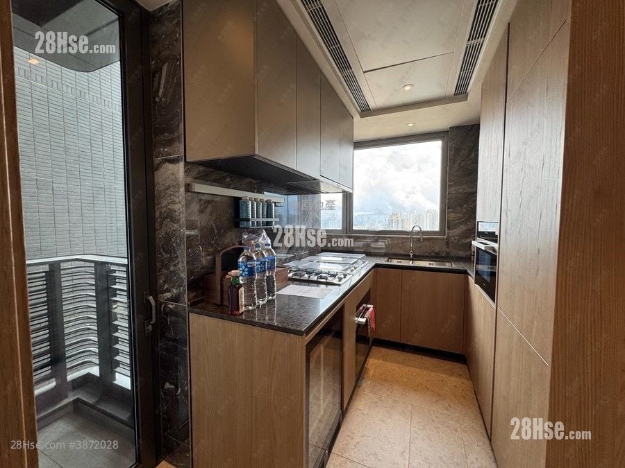 In One Rental 968 ft²