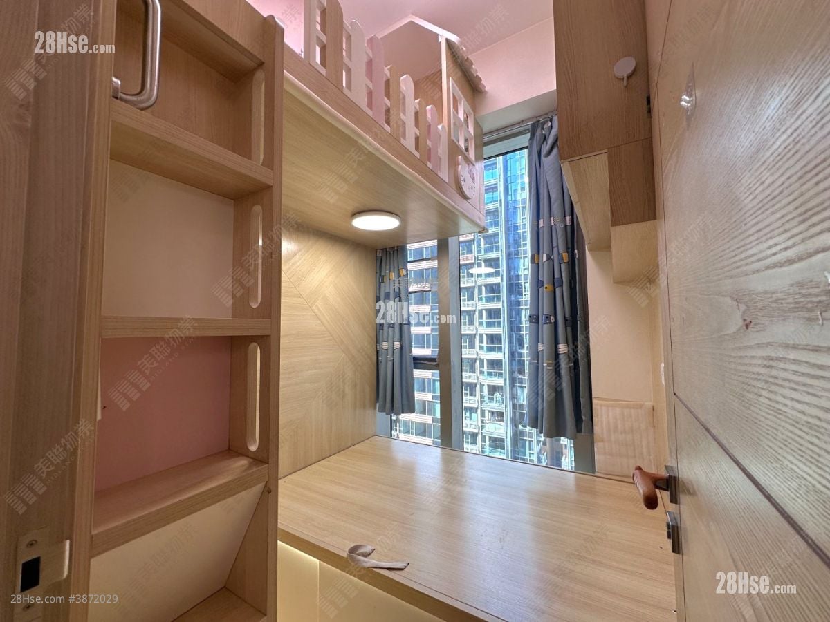 Mayfair By The Sea 8 Sell 2 Bedrooms , 1 Bathroom 490 ft²