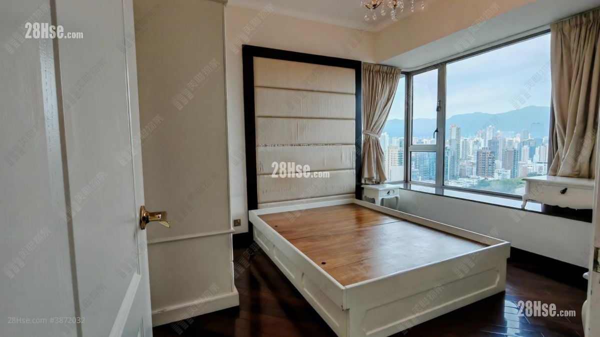 Grand Excelsior Rental 676 ft²