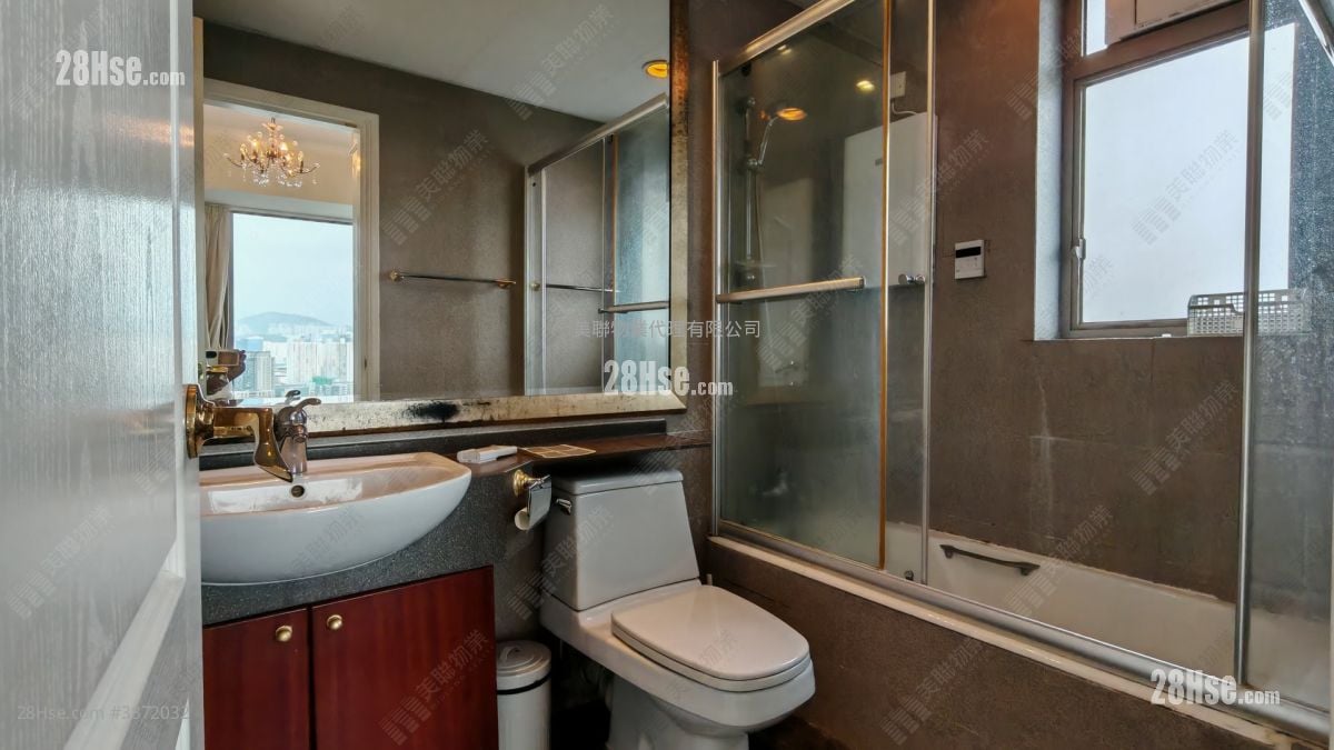 Grand Excelsior Rental 676 ft²