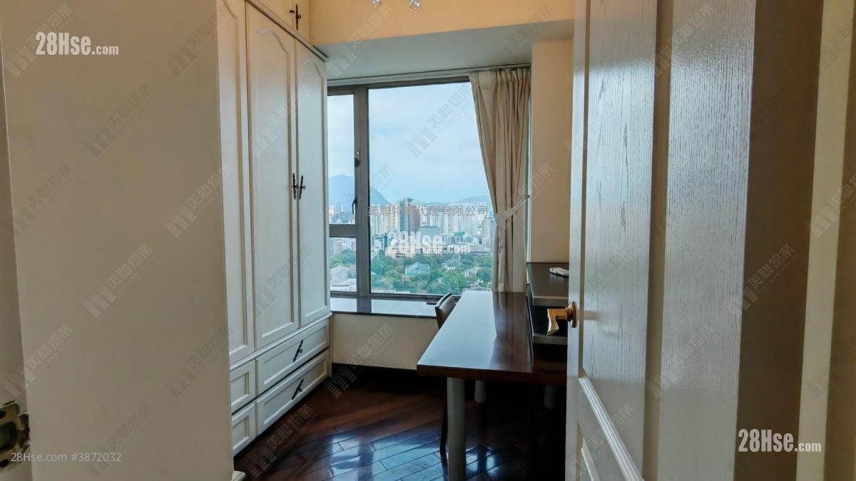 Grand Excelsior Rental 676 ft²