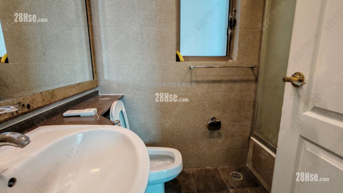 Grand Excelsior Rental 676 ft²