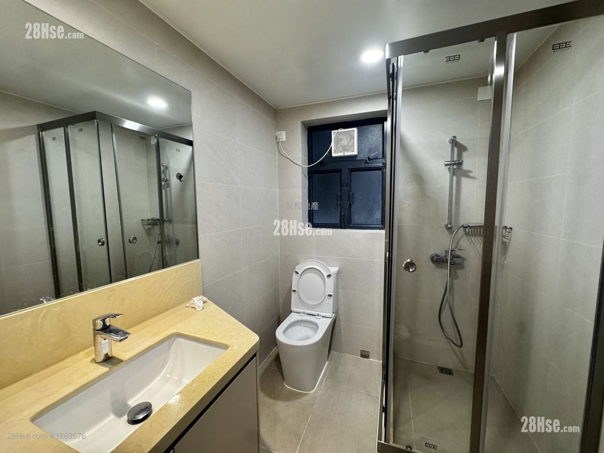 Carmen's Garden Rental 3 Bedrooms , 2 Bathrooms 1,057 ft²