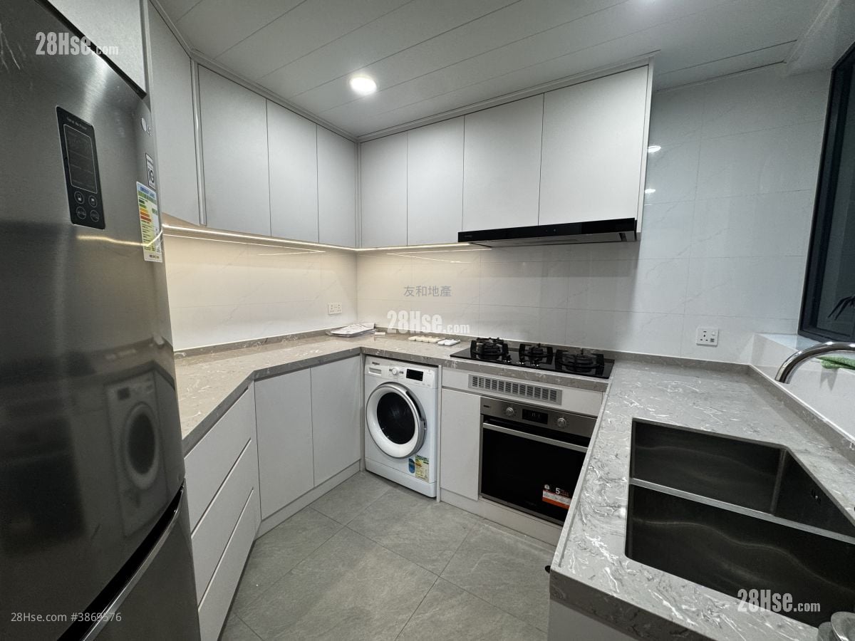 Carmen's Garden Rental 3 Bedrooms , 2 Bathrooms 1,057 ft²