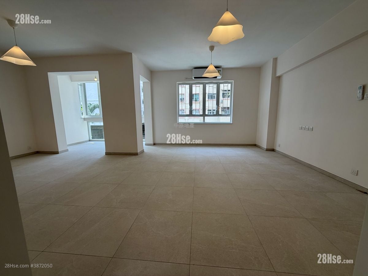 Bonavista Building Sell 3 Bedrooms , 3 Bathrooms 1,173 ft²