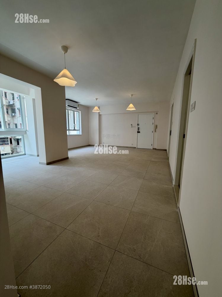 Bonavista Building Sell 3 Bedrooms , 3 Bathrooms 1,173 ft²