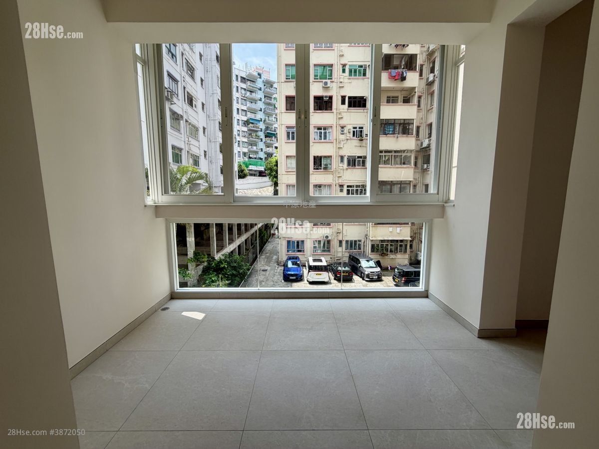 Bonavista Building Sell 3 Bedrooms , 3 Bathrooms 1,173 ft²