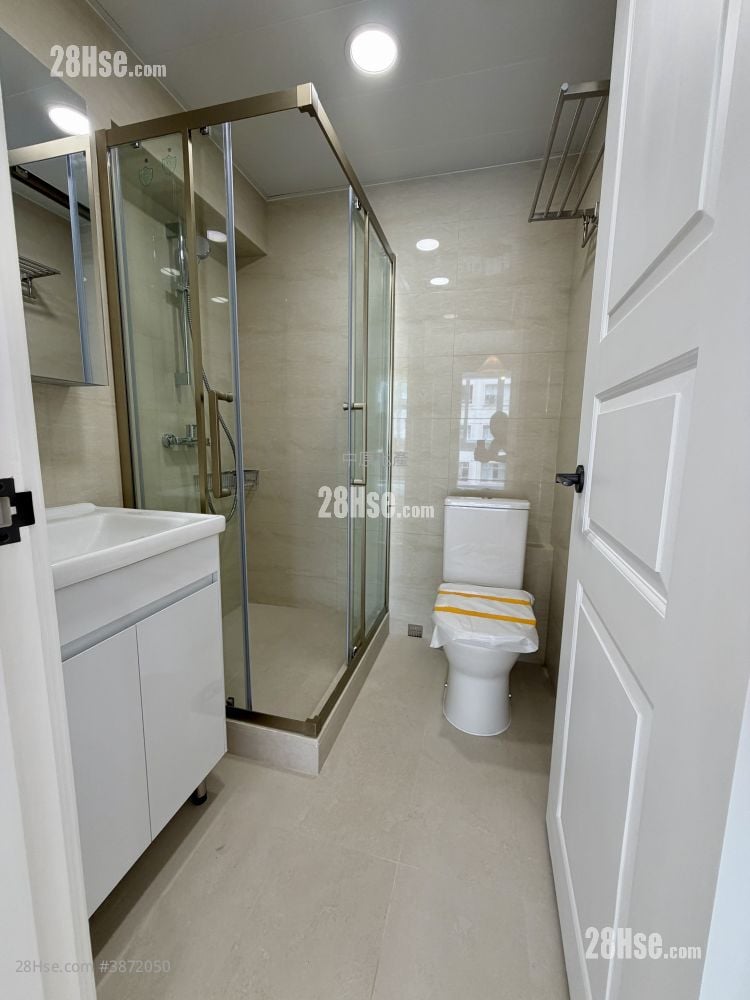 Bonavista Building Sell 3 Bedrooms , 3 Bathrooms 1,173 ft²