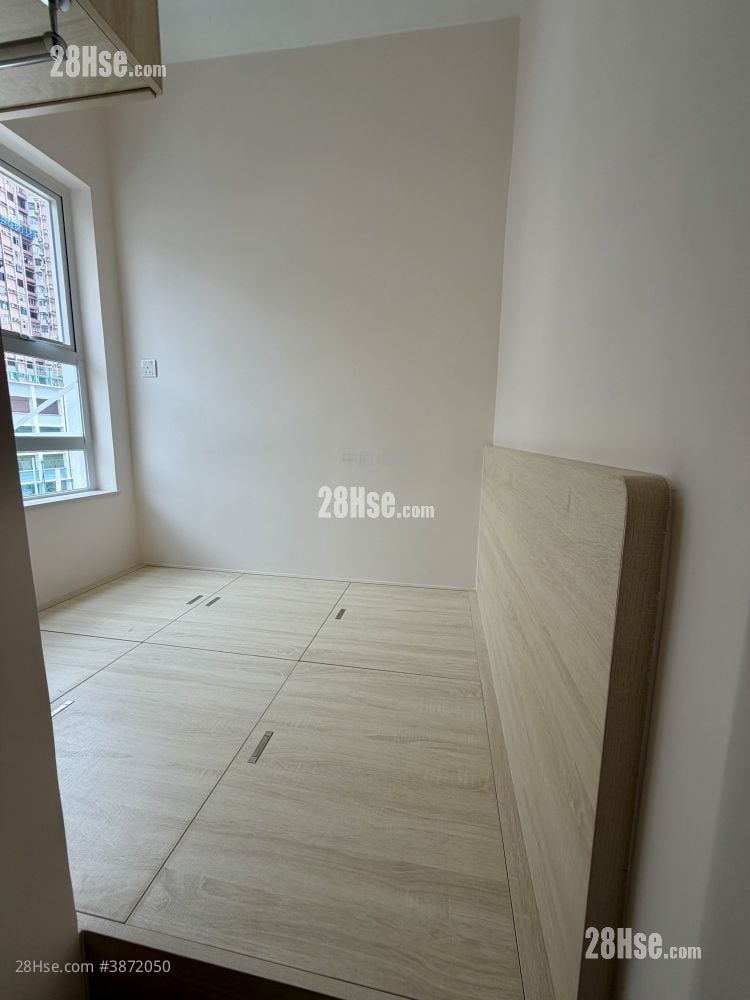Bonavista Building Sell 3 Bedrooms , 3 Bathrooms 1,173 ft²