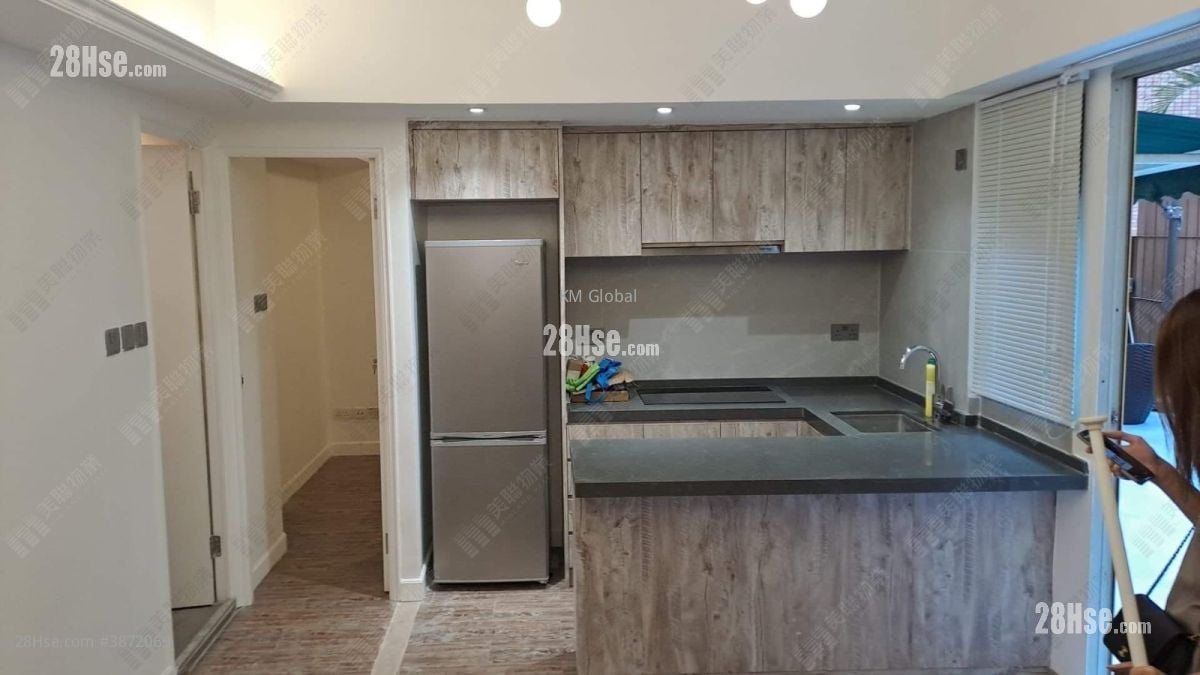 Pao Woo Mansion Rental 376 ft²