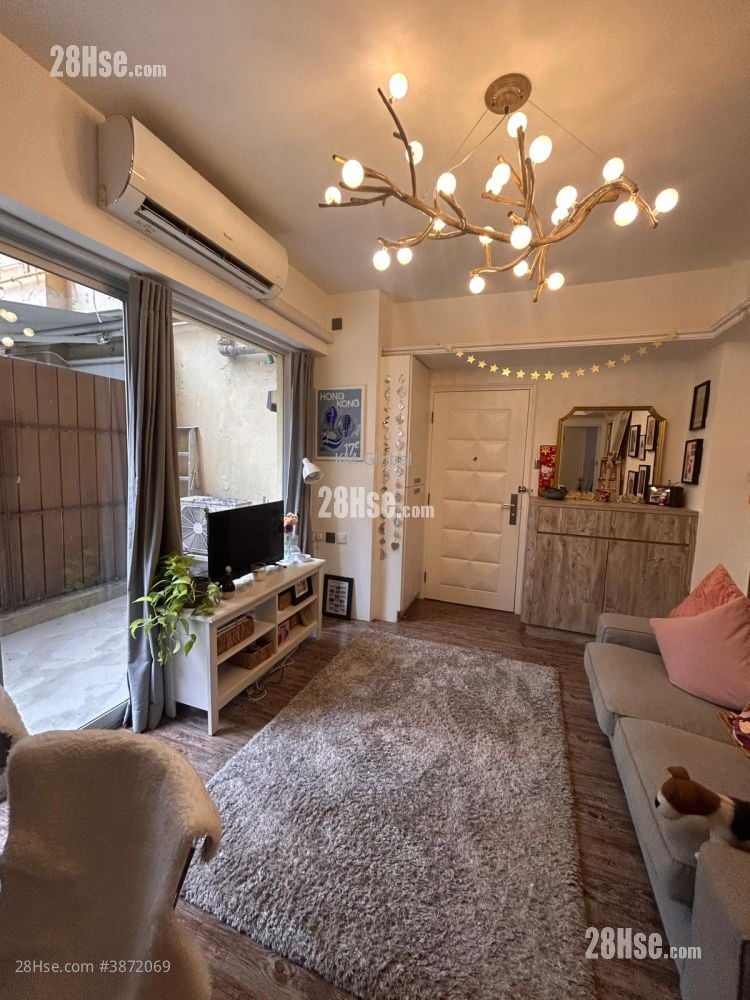 Pao Woo Mansion Rental 376 ft²