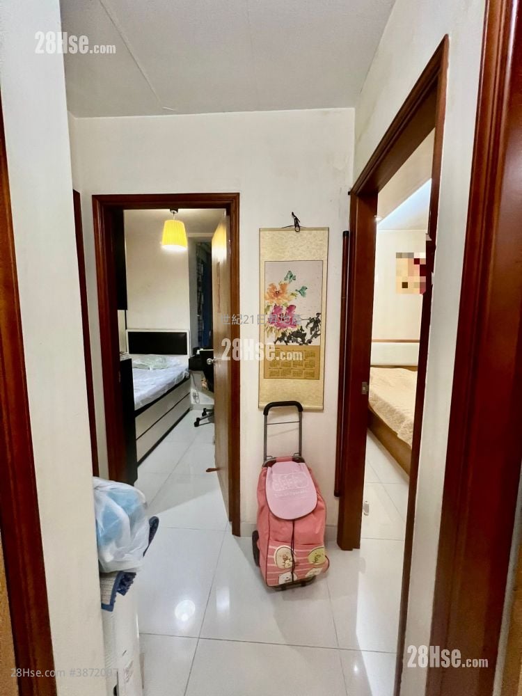 和富中心 售盘 3 房 , 1 浴室 703 平方尺