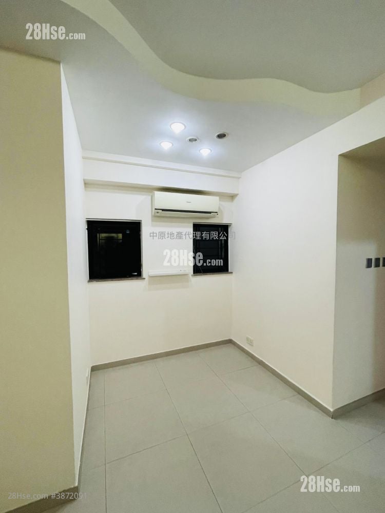 Scenic View Sell 2 Bedrooms , 1 Bathroom 464 ft²