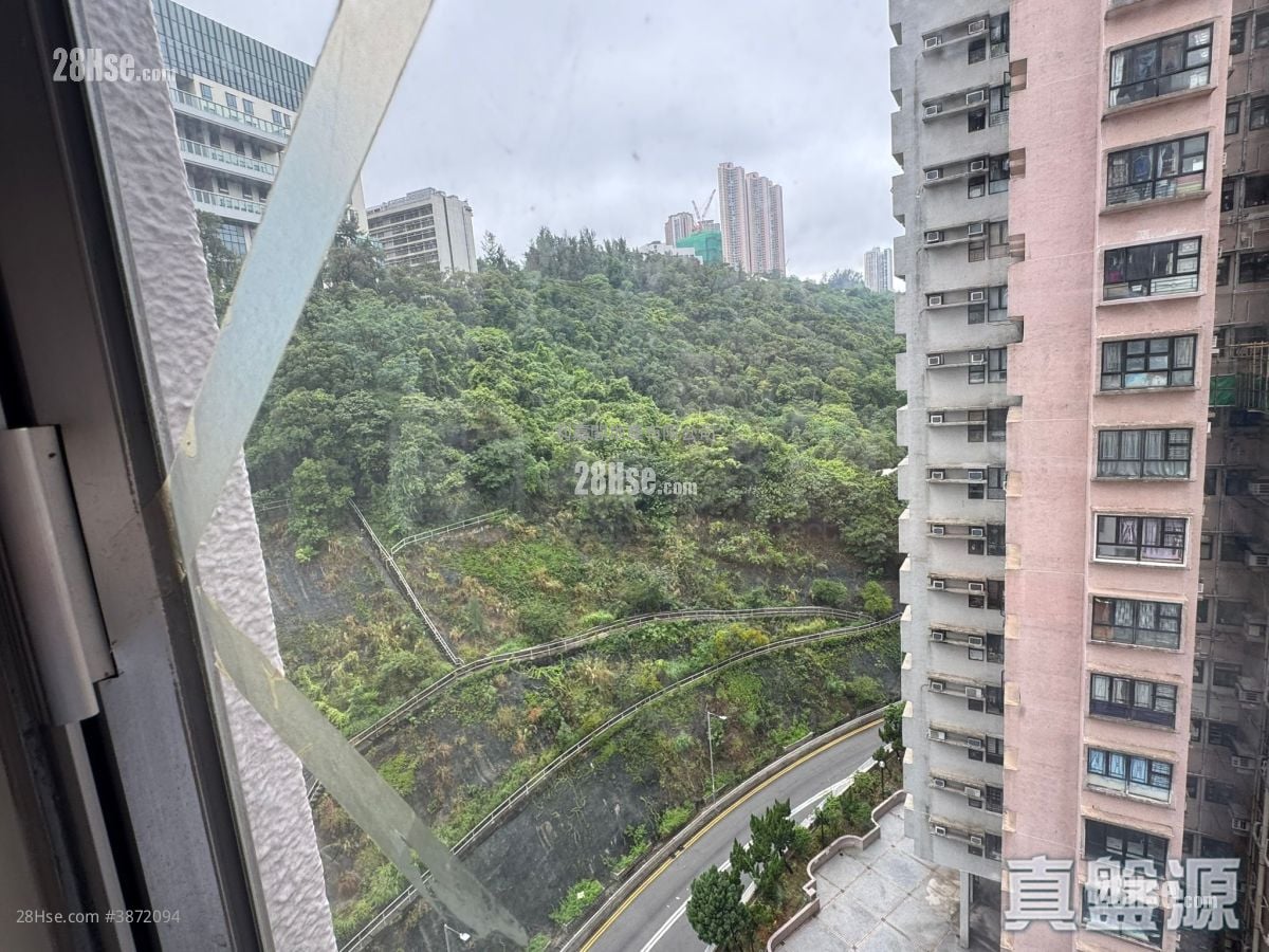Laichikok Bay Garden Sell 2 Bedrooms , 1 Bathroom 426 ft²