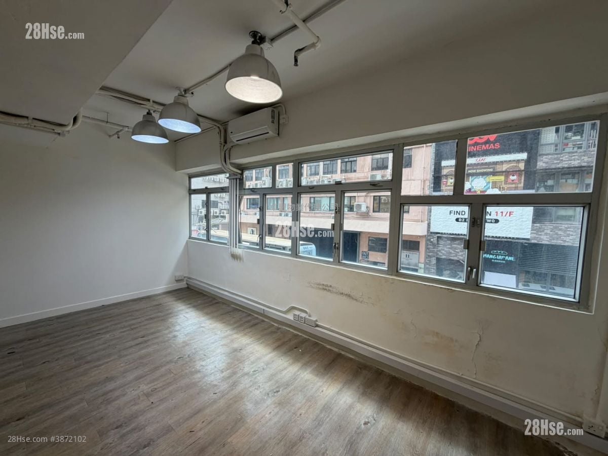 Elite Industrial Centre Rental 4 Bedrooms , 2 Toilets 1,447 ft²