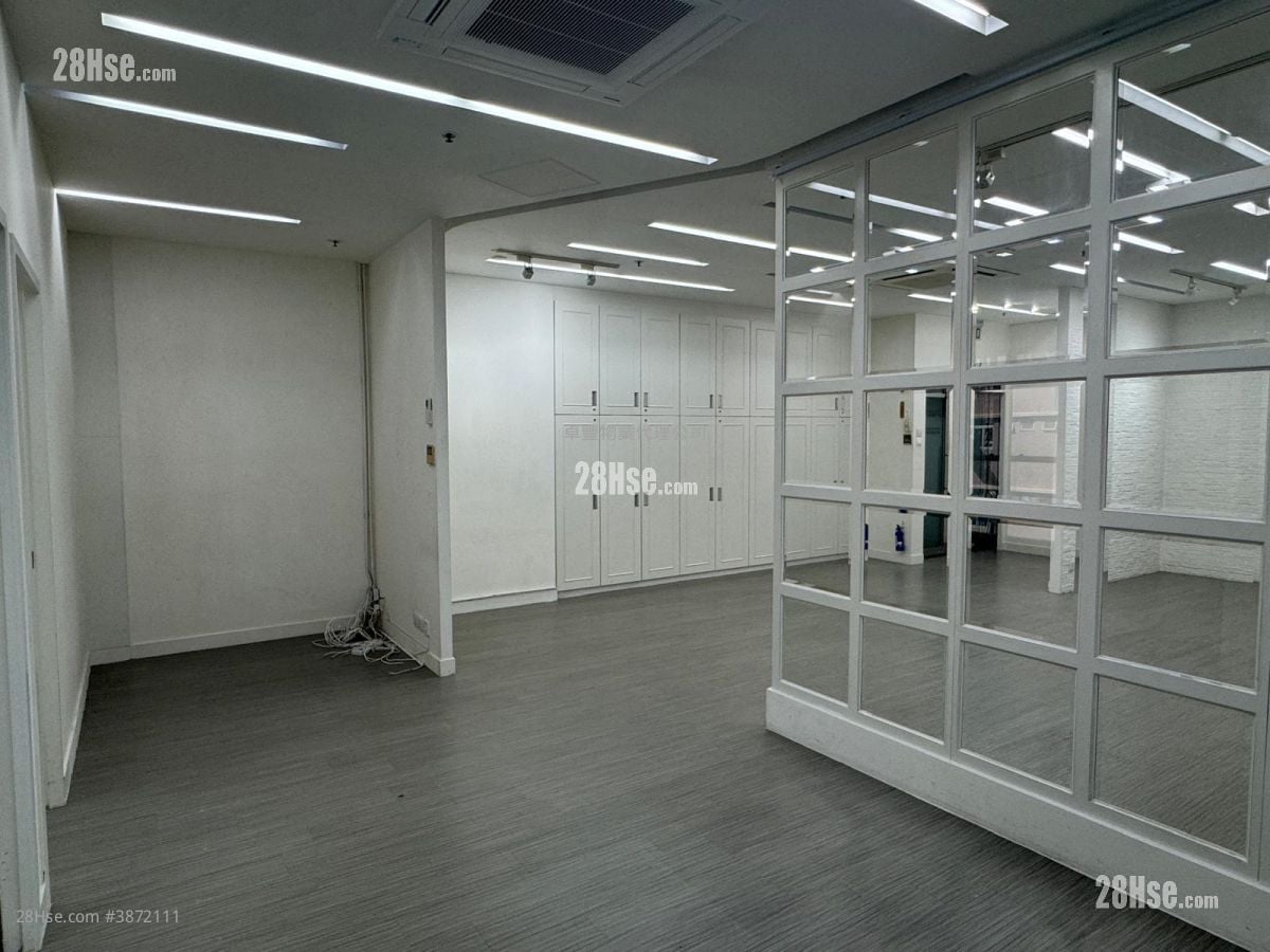 Charm Centre Rental 2 Bedrooms 1,196 ft²